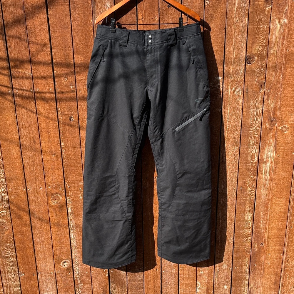 OAKLEY - MENS LARGE - INSULATED SKI / SNOWBOARD PANTS
